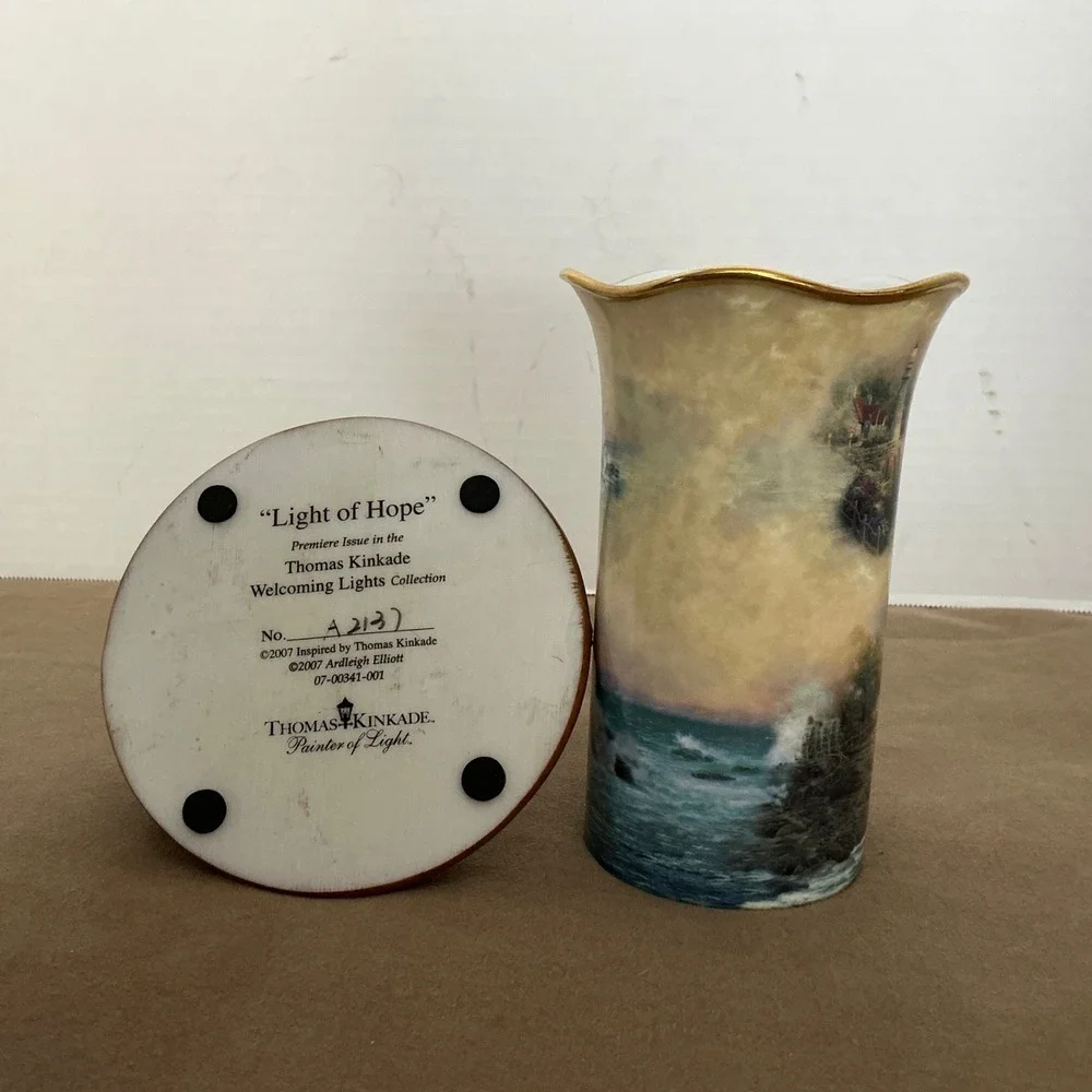 Thomas Kinkade Light of Hope Welcoming‎ Lights Votive Hurricane Coastal Decor
